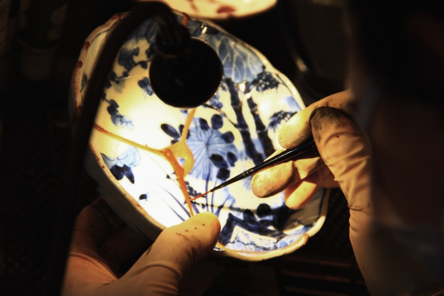 金継ぎ教室：TNCA☆中野拓が開催するワークショップ、天然漆と純金